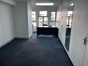 Room in  Office Space at Lodha Supremus Lower Parel, Lower Parel – for Rent