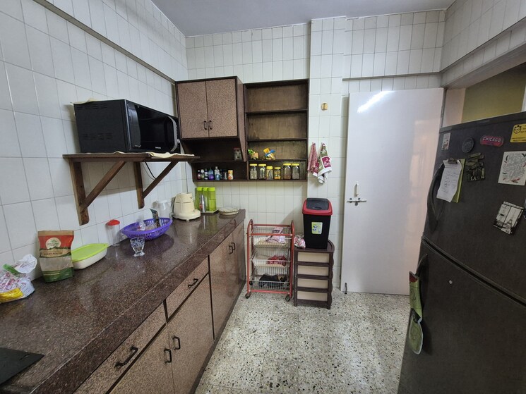 Kitchen, silver-thread 1 Bedroom 500 Sq.Ft. Apartment In Santacruz East Mumbai 9026141