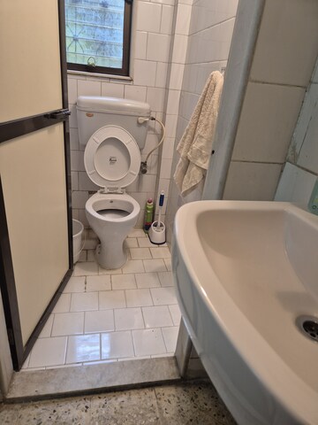Bathroom in 1 BHK Apartment at Silver Thread, Santacruz East – for Rent