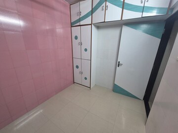 Room in 1 BHK Apartment at Rose Garden CHS Santacruz, Santacruz East – for Rent