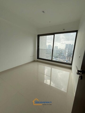 Room in 2 BHK Apartment at Sunteck City Avenue 4, Goregaon West – for Rent