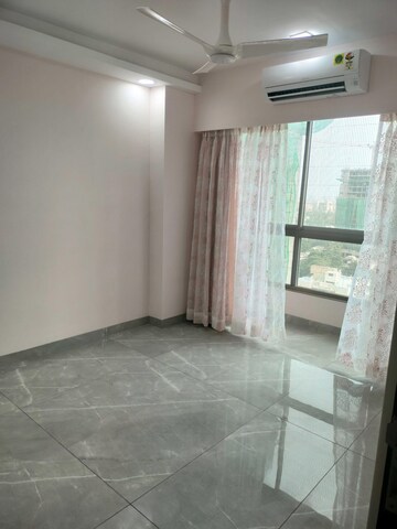 Room in 3 BHK Apartment at Versova Heights, Versova – for Rent