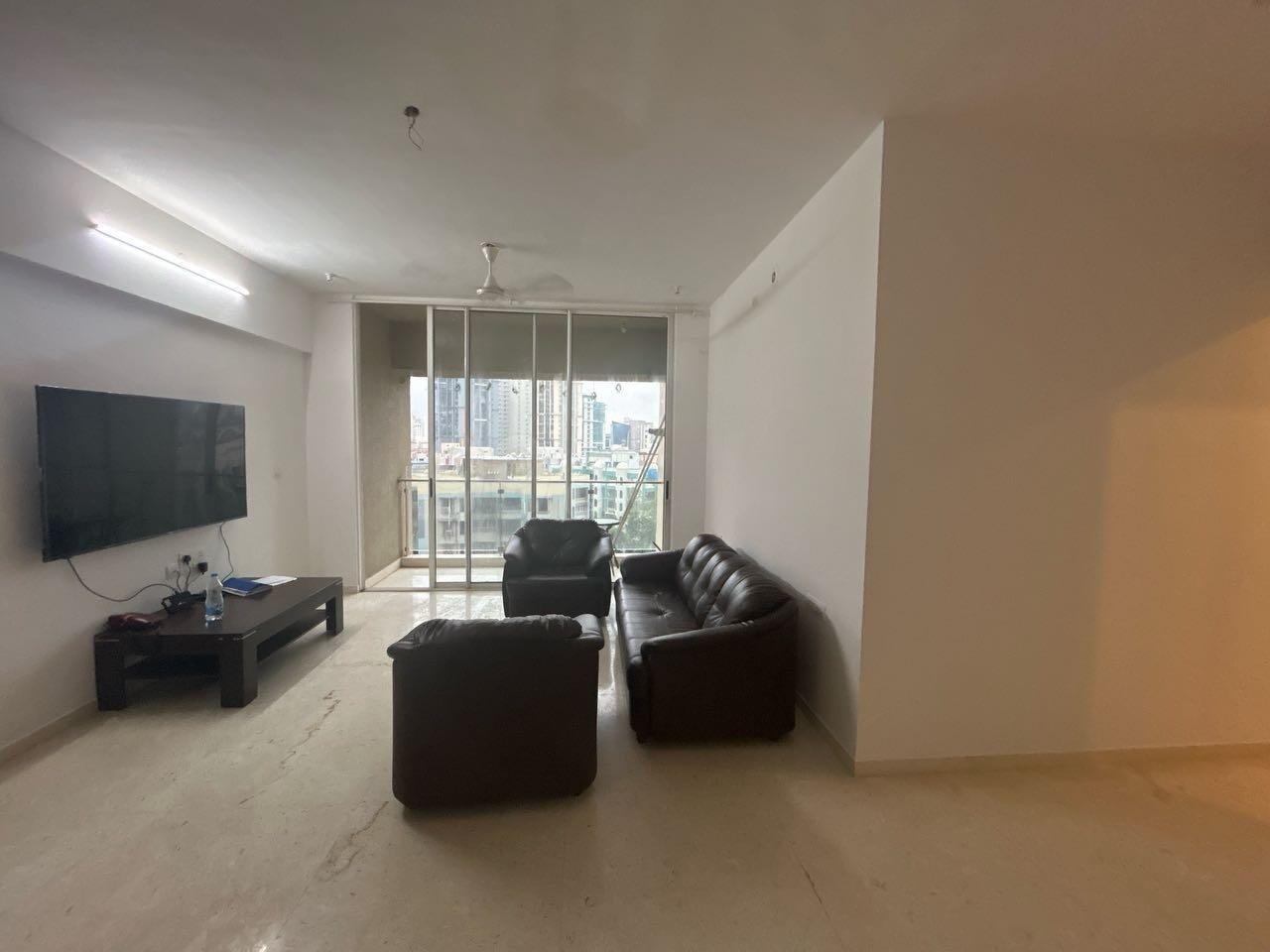 3 BHK + Study Room Apartment For Rent in Runwal Elegante