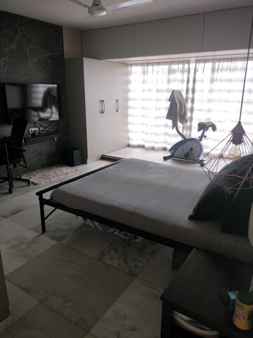 Bedroom in 3 BHK Apartment at Lokhandwala Premium Towers, Andheri West – for Rent