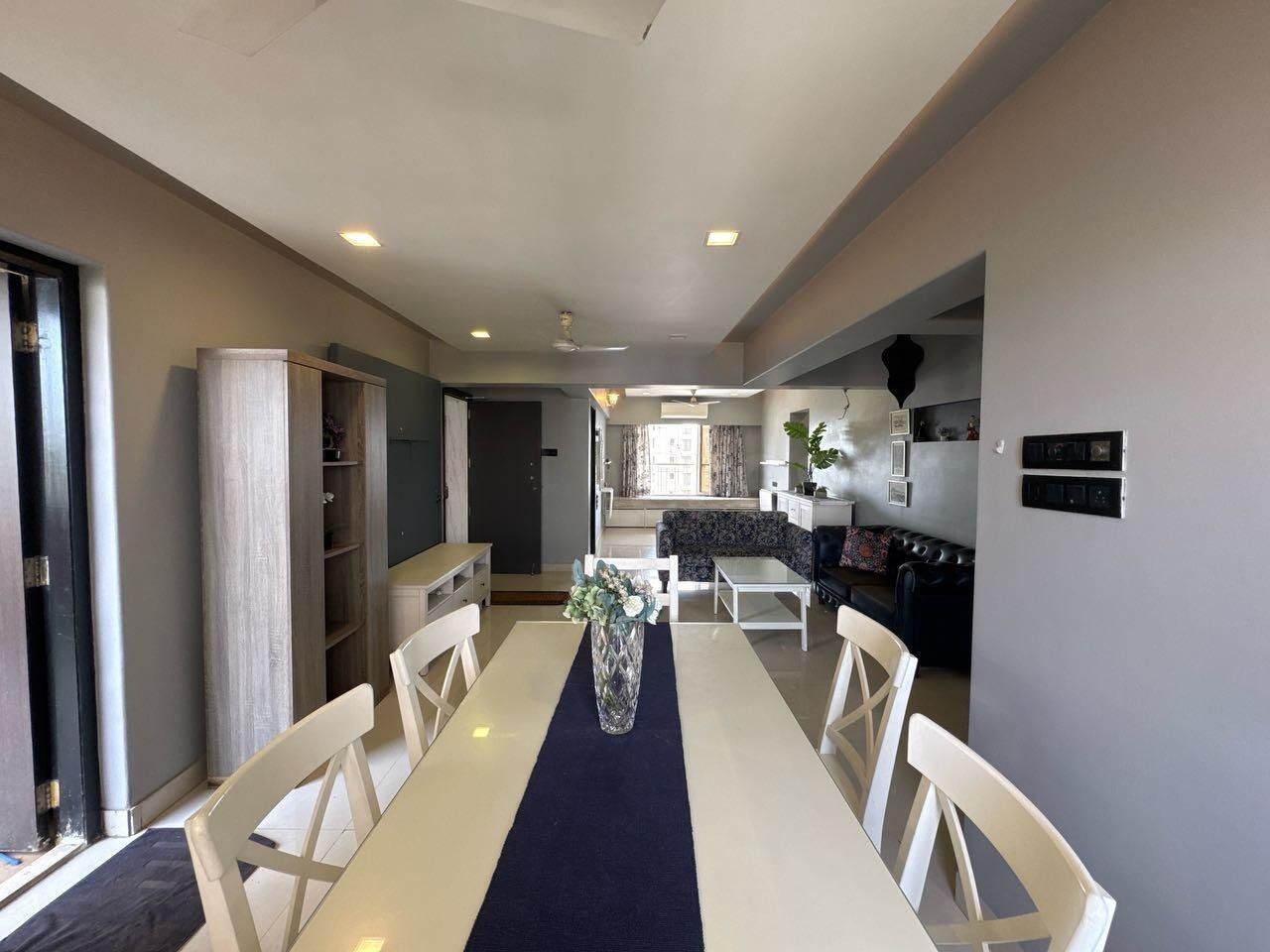 3 BHK + Servant Room Apartment For Rent in  Dlh Darpan, Andheri West