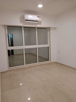 Room in 2.5 BHK Apartment at Platinum Life, Andheri West – for Sale