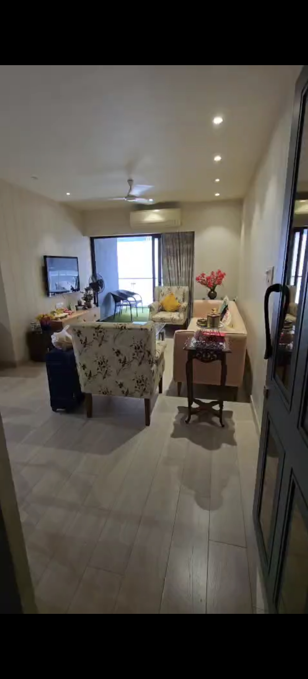 2 BHK Apartment For Rent in Rustomjee Elita