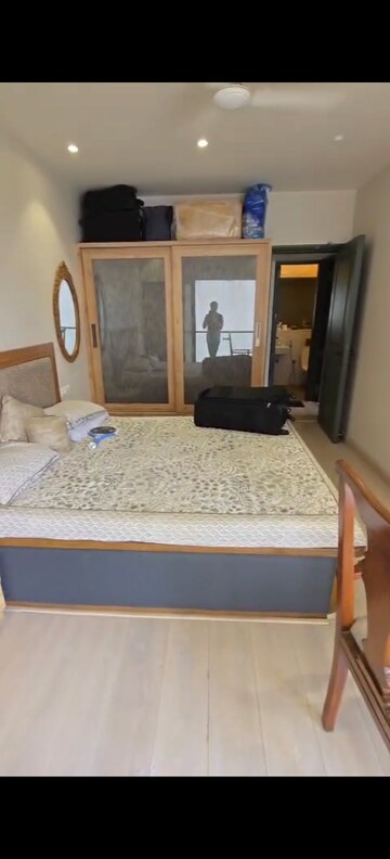 Bedroom in 2 BHK Apartment at Rustomjee Elita, Andheri West – for Rent