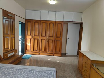 Bedroom in 3 BHK Apartment at Lokhandwala Complex, Andheri West – for Rent
