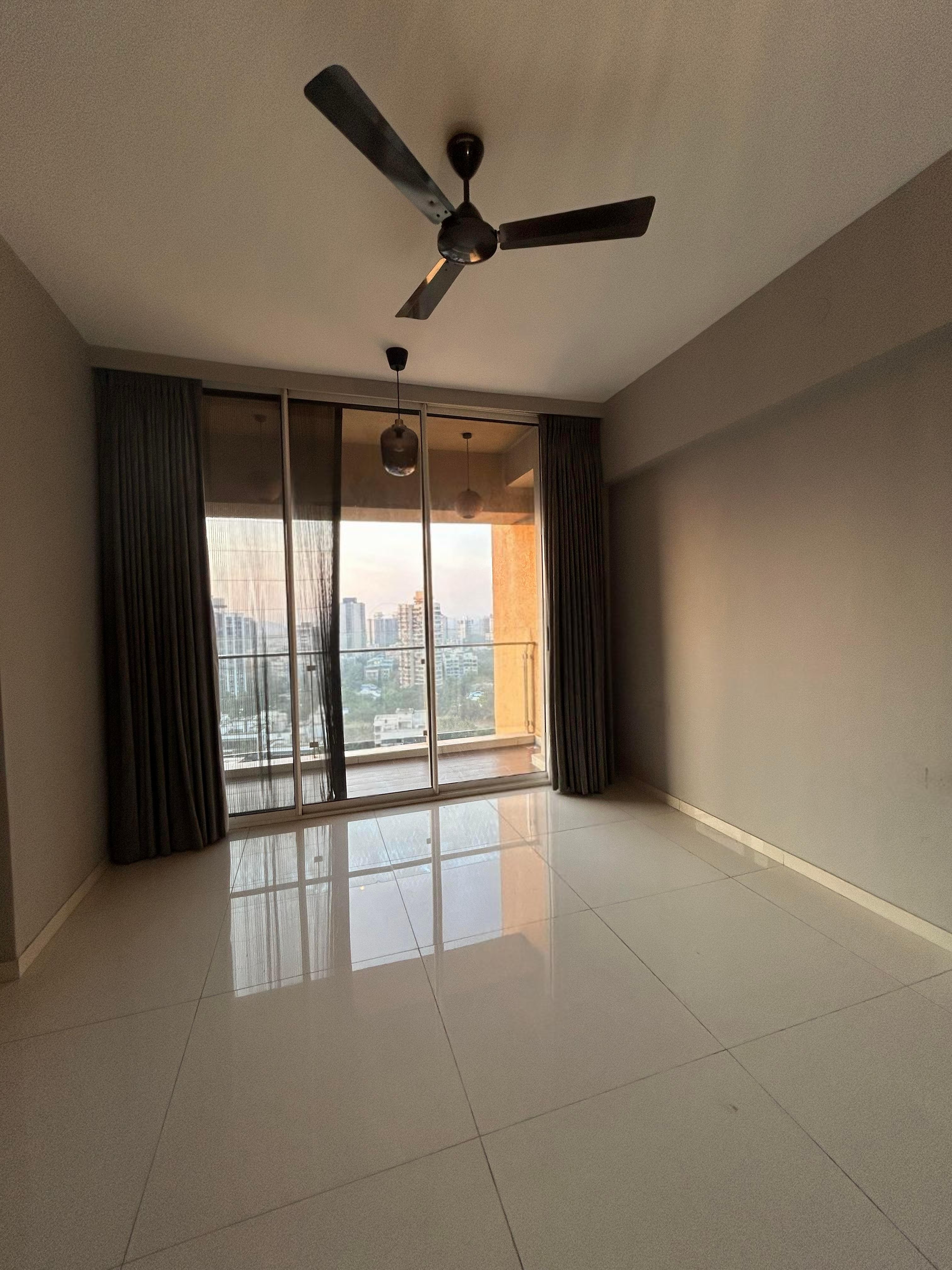 4 BHK + Servant Room Apartment For Rent in Runwal Elegante