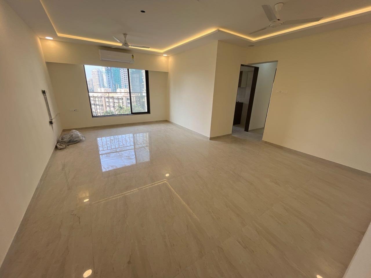 3 BHK + Servant Room Apartment For Rent in Chaitanya CHS Andheri