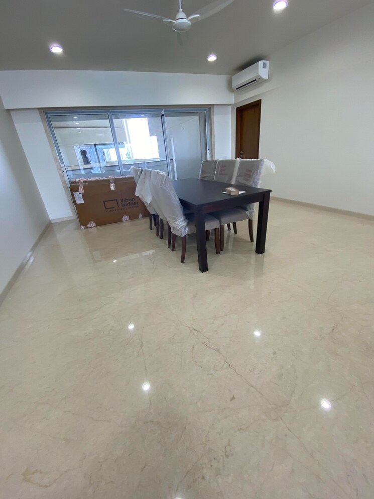  Parking, seven-bungalow 4 Bedroom 2890 Sq.Ft. Apartment In Andheri West Mumbai 9026194