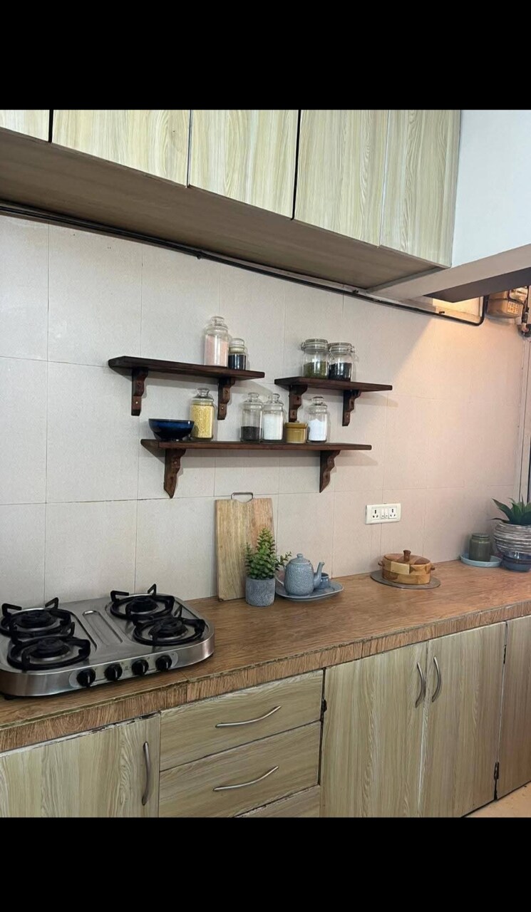 Gym, movie-tower 2 Bedroom 830 Sq.Ft. Apartment In Andheri West Mumbai 9026207