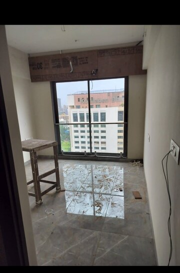 Room in 2 BHK Apartment at Hubtown The Premiere, Andheri West – for Rent