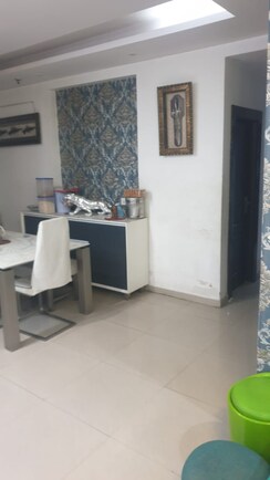 3 BHK + Servant Room Apartment For Sale in Amrapali Heartbeat City