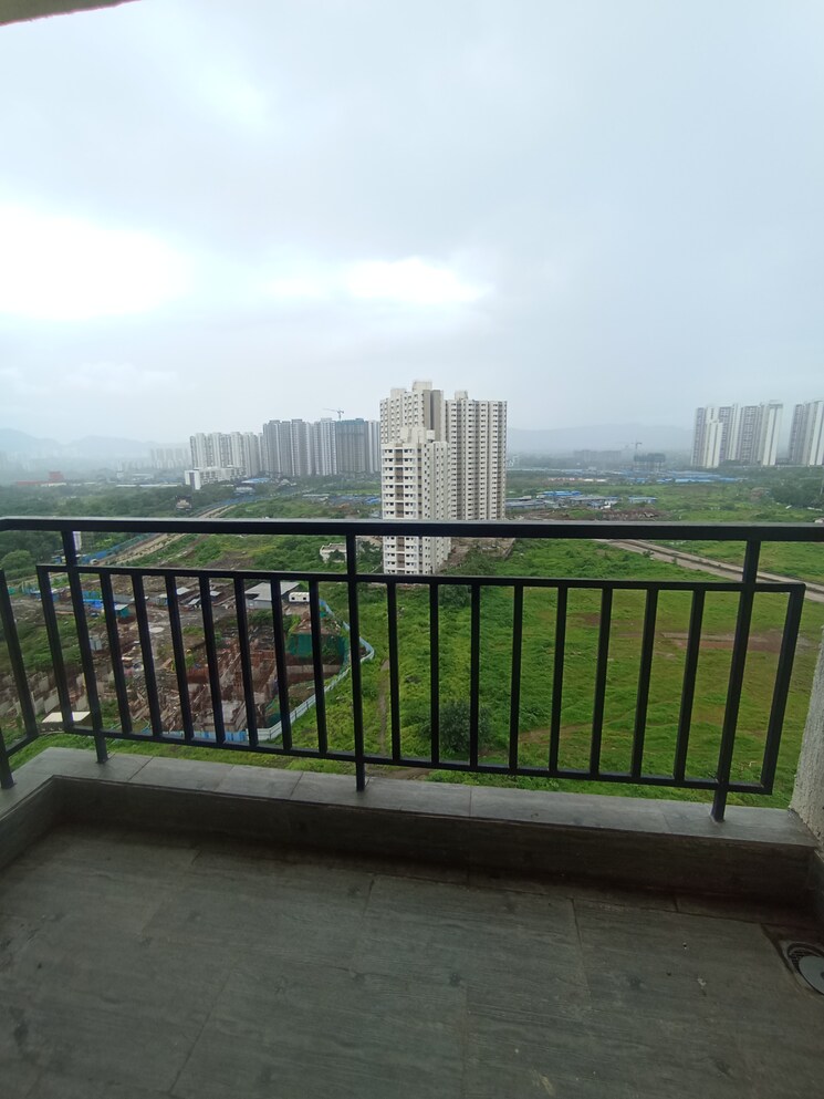 Balcony, runwal-gardens-phase-2 1 Bedroom 470 Sq.Ft. Apartment In Dombivli East Thane 9026244