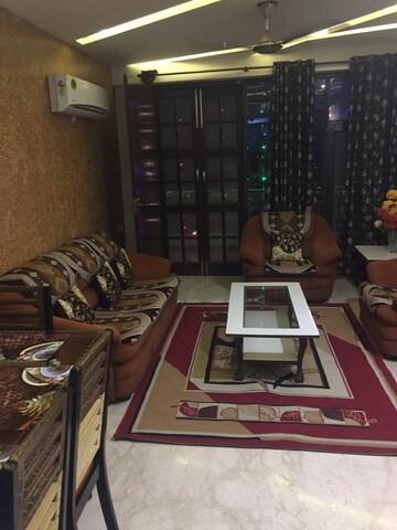Living Room in 3 BHK Builder Floor at Sector 15 ii – for Rent