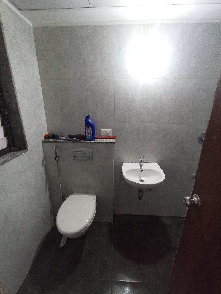 Bathroom, lodha-palava-downtown 2 Bedroom 585 Sq.Ft. Apartment In Dombivli East Thane 9026252