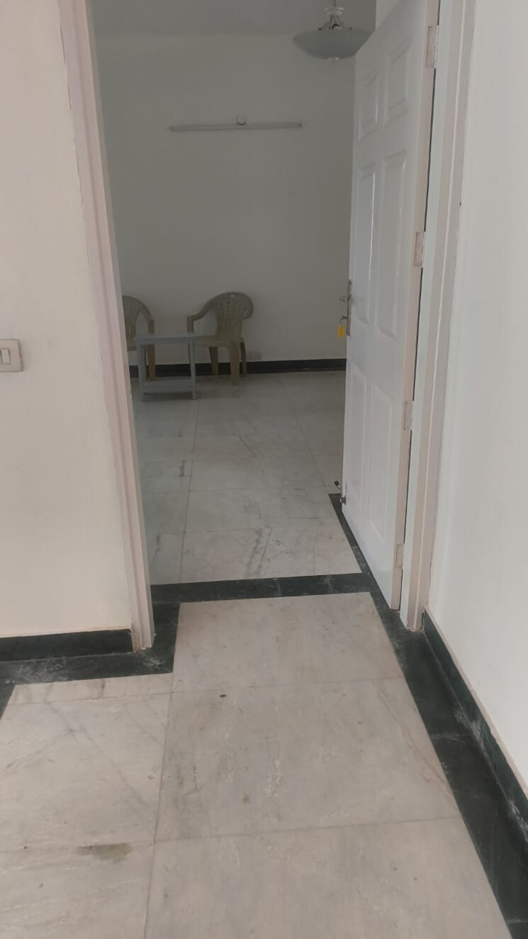 Bathroom, unitech-south-city-ii 3 Bedroom 1850 Sq.Ft. Builder Floor In Sector 50 Gurgaon 9026250