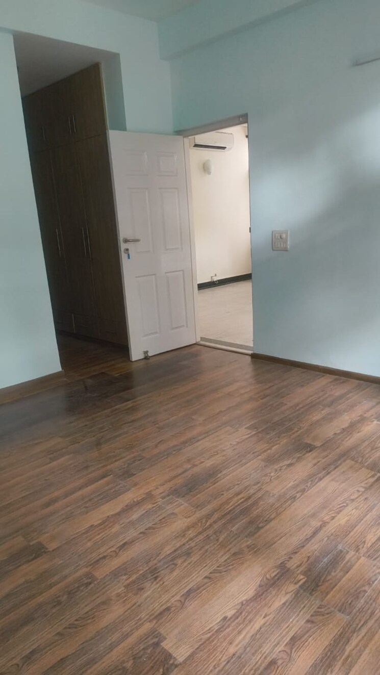 Room, unitech-nirvana-country-cedar-crest 4 Bedroom 2850 Sq.Ft. Villa In Sector 50 Gurgaon 9026255