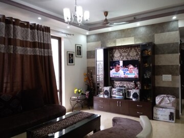 Living Room in 3 BHK Apartment at Unitech Fresco, Sector 50 – for Rent