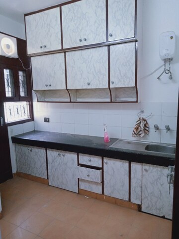 Kitchen in 3 BHK Apartment at Unitech Escape, Sector 50 – for Rent