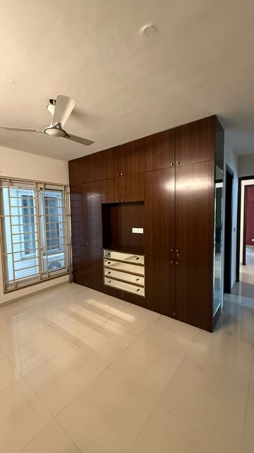 Room in 3 BHK Apartment at Kakatiya Hills, Jubilee Hills – for Rent