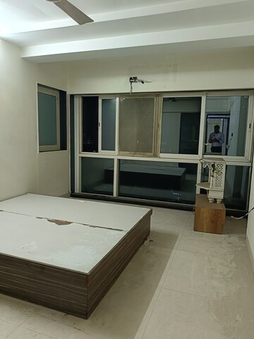 Master Bedroom in 3 BHK Apartment at Cosmos Majestic, Prabhadevi – for Rent
