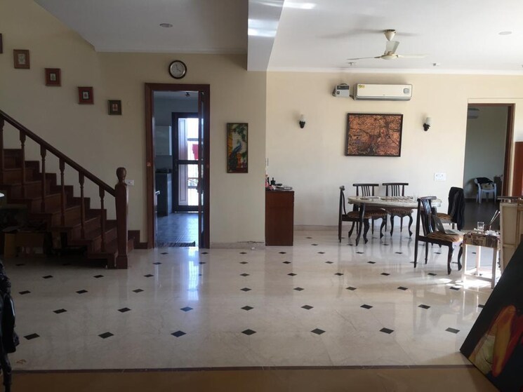 Floor Plan, sector 72 6+ Bedroom 450 Sq.Mt. Villa In Sector 72 Noida 9026344