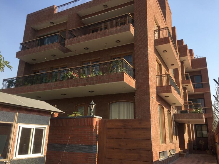 Exterior View, sector 72 6+ Bedroom 450 Sq.Mt. Villa In Sector 72 Noida 9026344