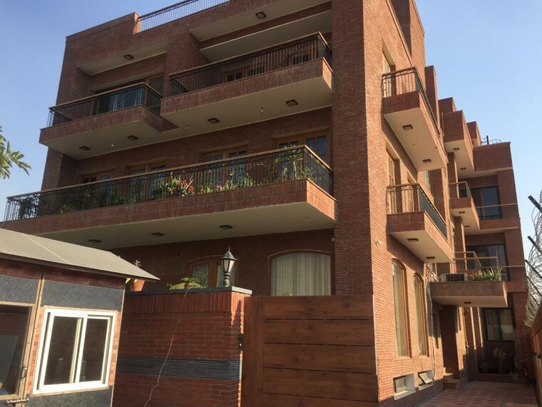 Exterior View, sector 72 6+ Bedroom 450 Sq.Mt. Villa In Sector 72 Noida 9026344