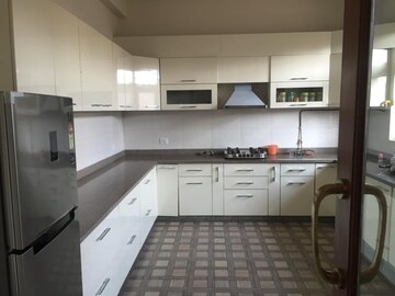 Kitchen in 6+ BHK Villa at Sector 72 – for Sale