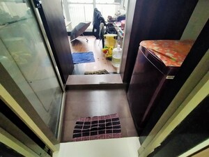 Staircase in 1.5 BHK Apartment at Lodha Splendora, Ghodbunder Road – for Sale