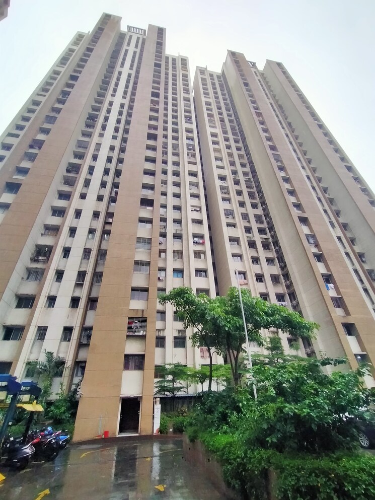 Exterior View, lodha-splendora 1.5 Bedroom 453 Sq.Ft. Apartment In Ghodbunder Road Thane 9026349