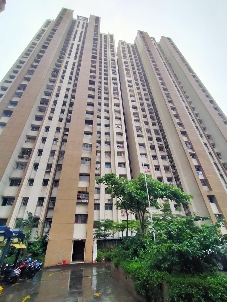 Exterior View, lodha-splendora 1.5 Bedroom 453 Sq.Ft. Apartment In Ghodbunder Road Thane 9026349