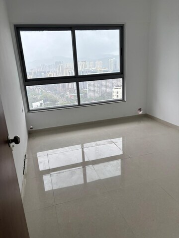 Room in 2 BHK Apartment at Kalpataru Immensa, Kolshet Road – for Rent