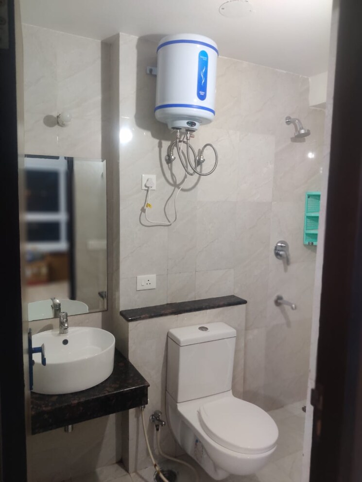 Bathroom, pareena-the-elite-residences 3 Bedroom 2150 Sq.Ft. Apartment In Sector 99 Gurgaon 9026350