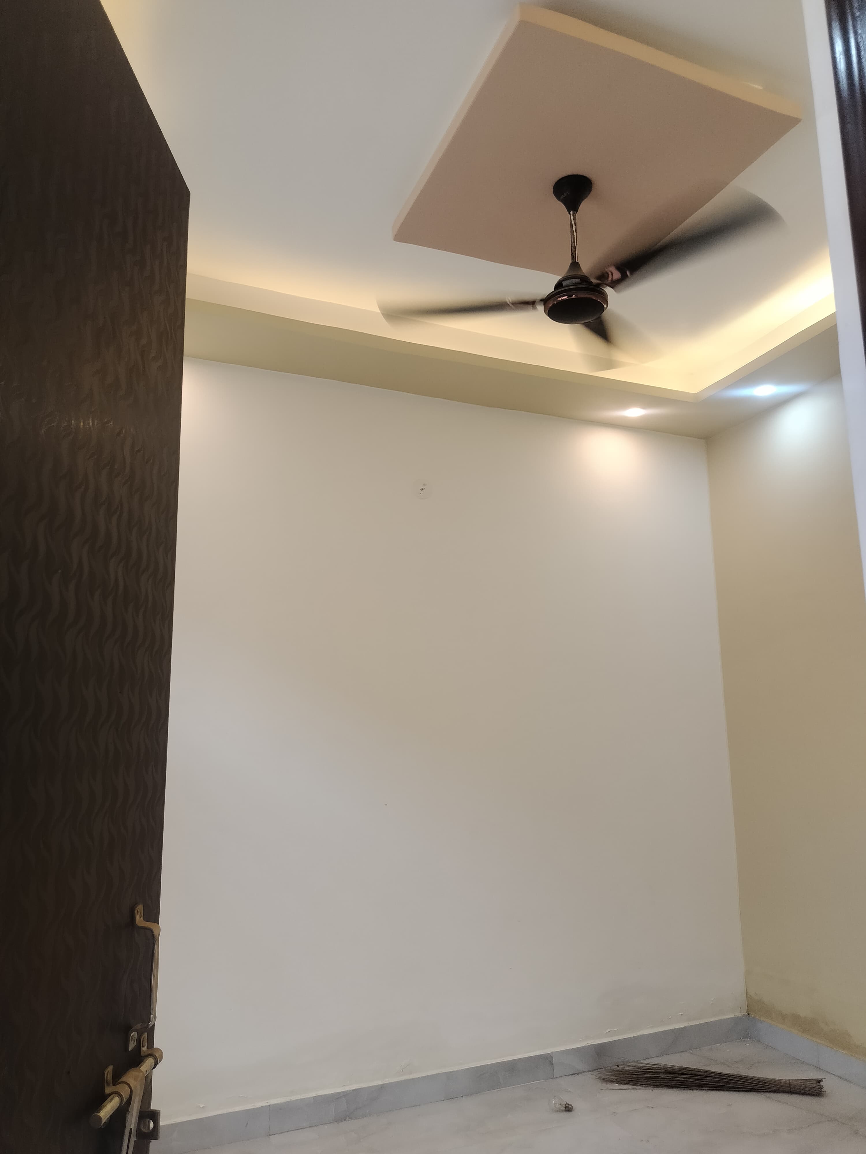 5 BHK + Servant Room 75 Sq.Yd. Independent House in  Balaji Enclave