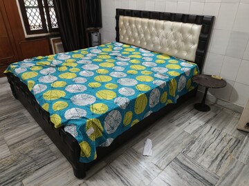 Bedroom in 2 BHK Apartment at Shipra Suncity, Vaibhav Khand – for Rent