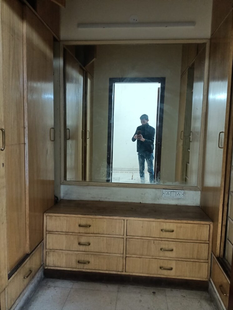 Kitchen, south city 1 5 Bedroom 502 Sq.Yd. Villa In South City 1 Gurgaon 9026379