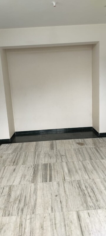 Room in 2 BHK Apartment at Hiranandani Estate, Ghodbunder Road – for Rent