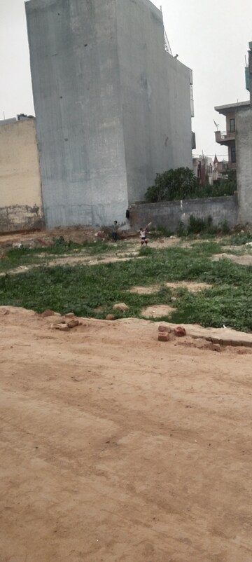  Plot For Sale in New Friends Colony, Sanjay Nagar