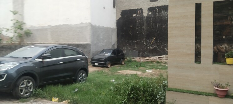 Exterior View, new-friends-colony  150 Sq.Yd. Plot In Sanjay Nagar Ghaziabad 9026400