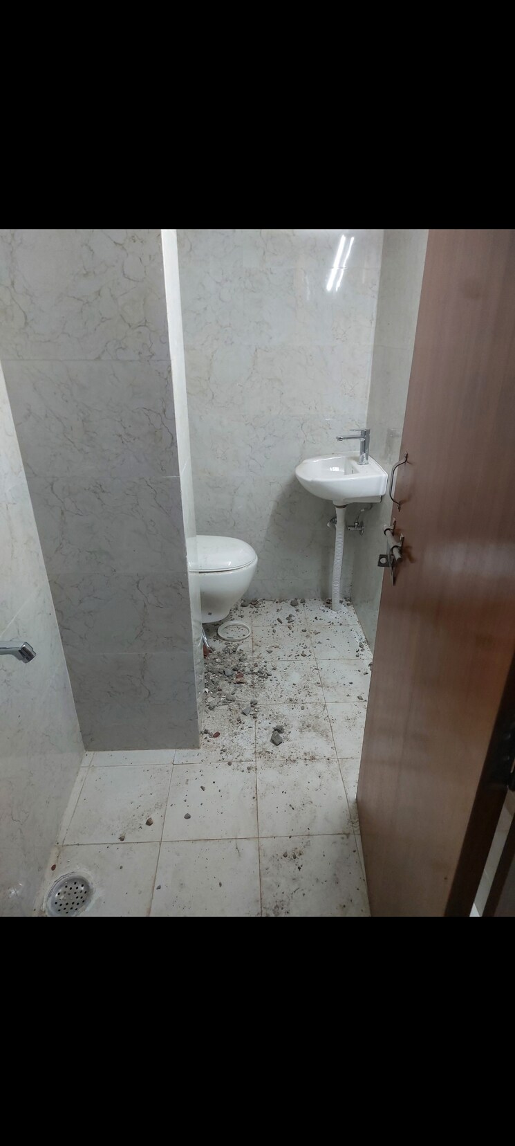 Bathroom, aadharshila-apartment Commercial Office Space 750 Sq.Ft. In Sarita Vihar Delhi 9026421