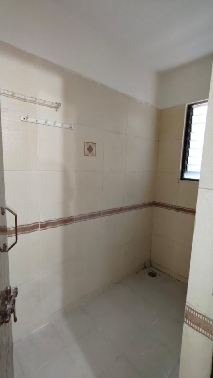 Bathroom, gokhale-group-anandban 1 Bedroom 650 Sq.Ft. Apartment In Ravet Pune 9026428