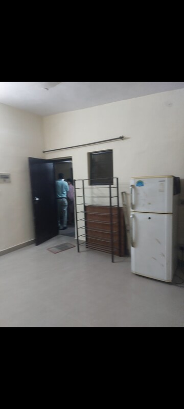 Room in 1 BHK Apartment at Aadharshila Apartment, Sarita Vihar – for Rent