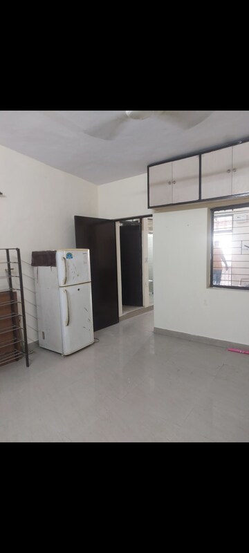 Room in 1 BHK Apartment at Aadharshila Apartment, Sarita Vihar – for Rent