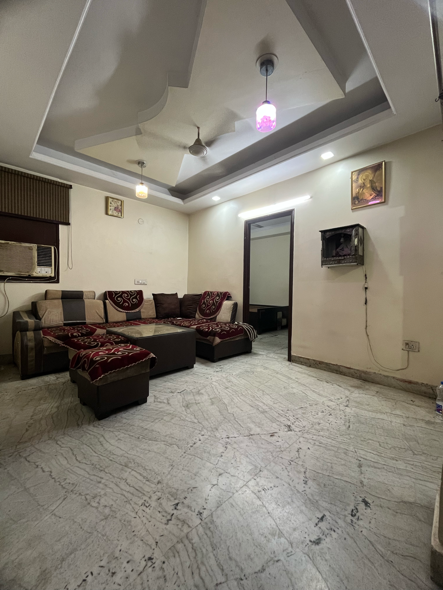 2 BHK Builder Floor For Rent in Trktk