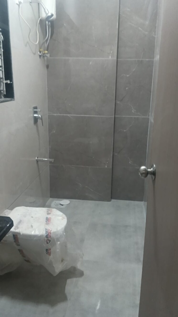Bathroom, goregaon-vivan 2 Bedroom 850 Sq.Ft. Apartment In Goregaon West Mumbai 9026452