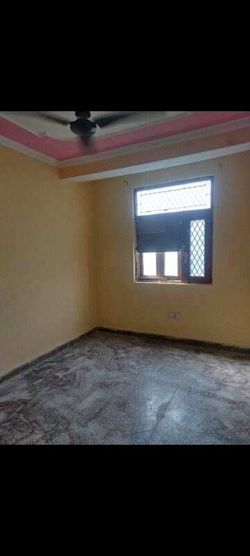 Room in 1 BHK Apartment at Aadharshila Apartment, Sarita Vihar – for Rent